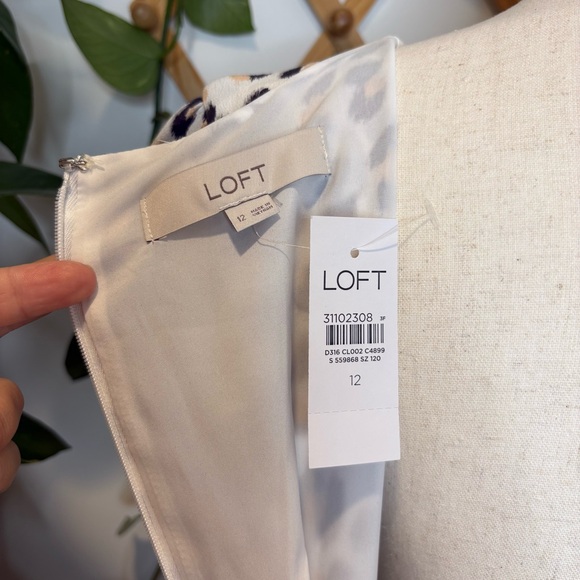 LOFT Leopard Print Flutter Sleeve Midi Dress - Picture 9 of 13